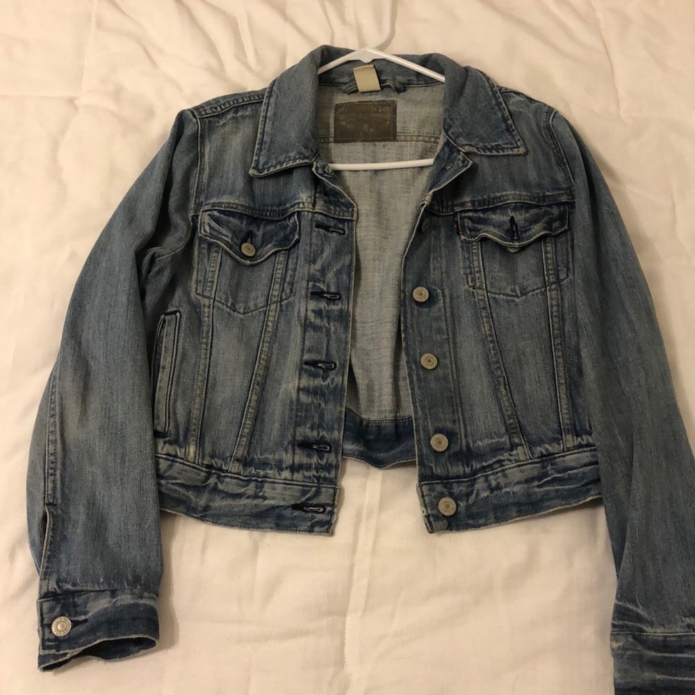 Women’s Large Levi’s Denim Jacket